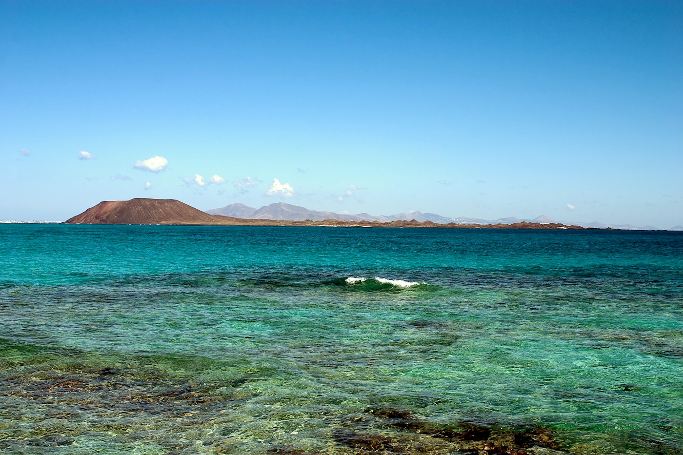 Isla de Lobos across turquoise water from Corralejo in the north of Fuerteventura